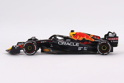 MGT00538-L TSM MINI-GT 1:64 Oracle Red Bull Racing RB18 2022 #11 Abu Dhabi GP S.Perez