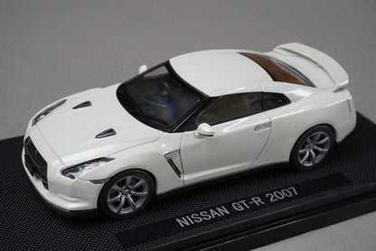 1:43 EBBRO 44037 Nissan GT-R 2007 White Pearl model car