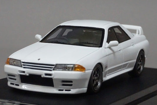 1:43 HPI 8472 Skyline GTB-4 White