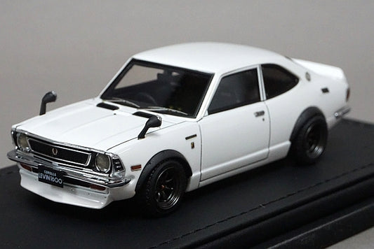 1:43 ignition model IG0732 Toyota Corolla Levin (TE27) White