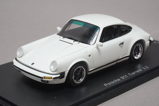 1:43 SPARK MAP02002911 Porsche 911 Carrera 3.2 White