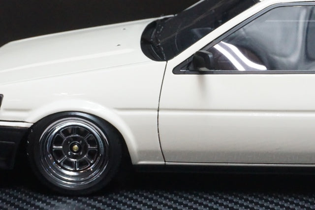 1:18 ignition model IG0544 Toyota Corolla LEVIN (AE86) 3Dr GTV White