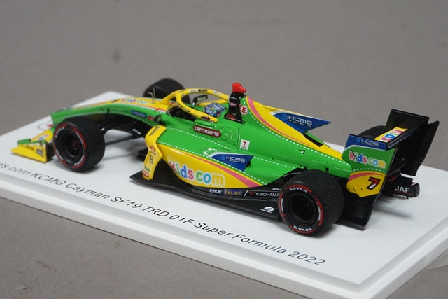 1:43 SPARK SJ116 Kids com KCMG CAYMAN SF19 TRD 01F Super Formula 2022 #7 K.Kobayashi