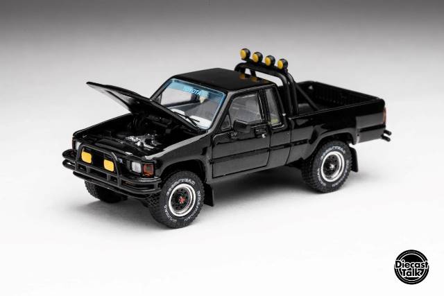 DTG0014-BLK GCD Gaincorp Products 1:64 Toyota 1985 Hilux 4x4 SR5 Extra Cab Black Diecasttalk & BoostGear