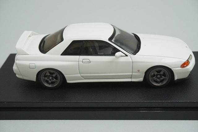 1:43 HPI 8158 Nissan Skyline GT-R (R32) Crystal White model car
