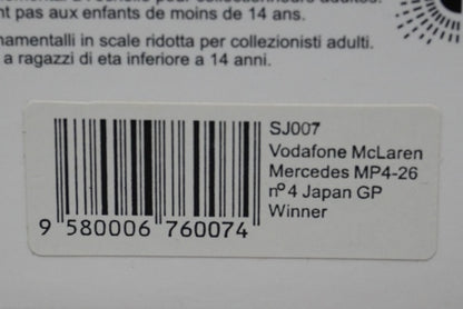 1:43 SPARK S3022 Vodafone McLaren Mercedes MP4-26 Chinese GP Winner 2011 #3 Jason Button