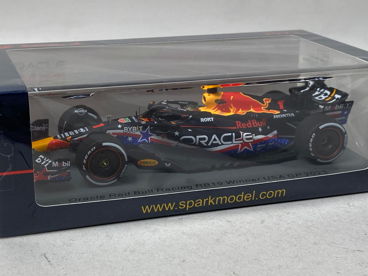 1:43 SPARK S8915 Oracle Red Bull Racing RB19 Winner USA GP 2023 #1 Max Verstappen