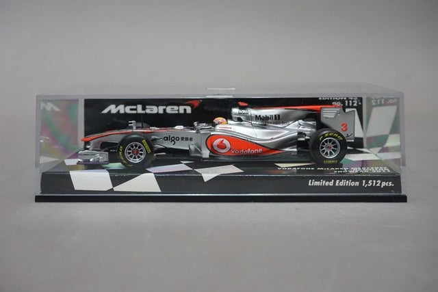 1:43 MINICHAMPS 530114373 Vodafone McLaren Mercedes Show Car 2011 #3 L. Hamilton