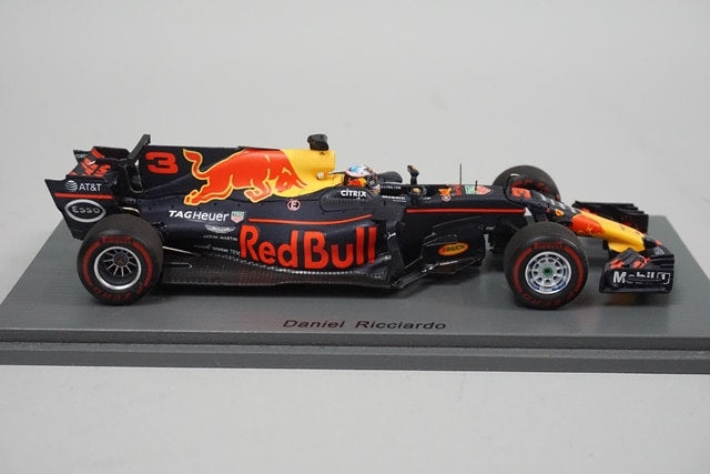 1:43 SPARK S5047 Red Bull Racing Tag Heuer RB13 Azerbaijan GP Winner 2017 #3 Daniel Ricciardo