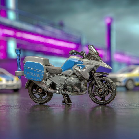 SK1551 SIKU BMW Police Motorbike
