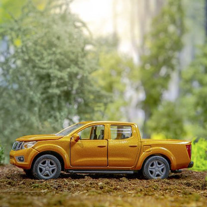 SK2360 SIKU 1:50 Nissan Navara