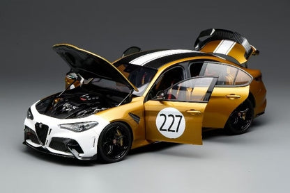 M89009 MOTORHELIX 1:18 Scale Alfa Romeo GTAm Ocra GT Gold model car