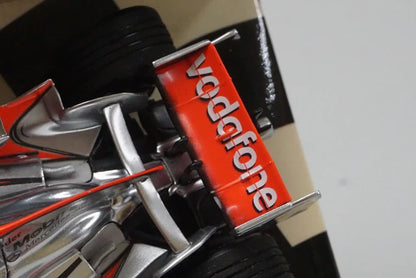 1:43 MINICHAMPS 530084322 Vodafone McLaren Mercedes MP4-23 2008 #22 L. Hamilton model car