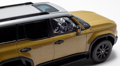 KS03927SG1 KYOSHO 1:43 Toyota Land Cruiser 250 ZX First Edition (Sand/Light Gray)