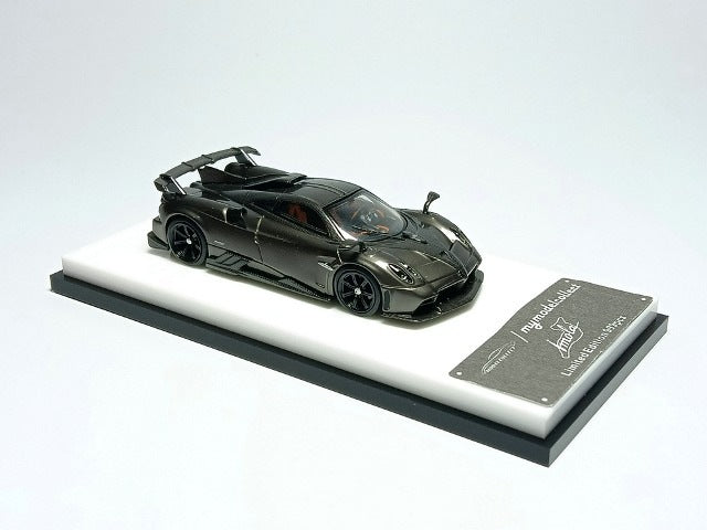 MC640015D MC Model Collect 1:64 Scale Pagani Huayra Imola, Pearl Grey with Carbon Roof