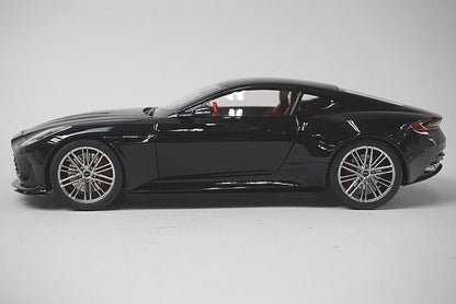 8241221B Xiao Guang MODEL 1:18 Aston Martin DB12 2024 Black *Replacement wheels included
