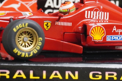 1:43 MINICHAMPS 433960002 Qantas Ferrari F310 Australian GP 1997 #2 E. Irvine model car