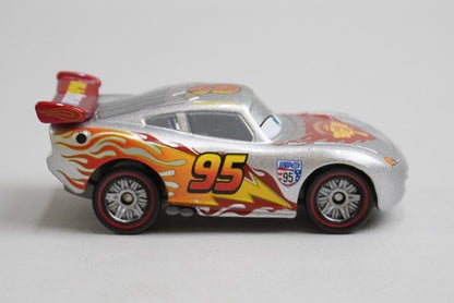 Tomica Cars Toys R Us Original Lightning McQueen Silver Racer Type model car