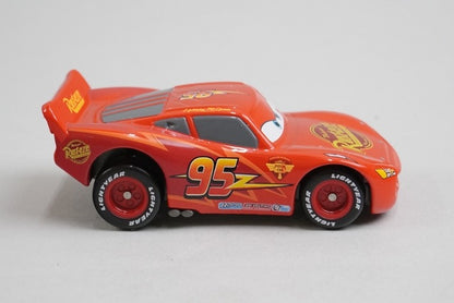 Tomica Cars Lightning McQueen Cars 2 Opening Type model car