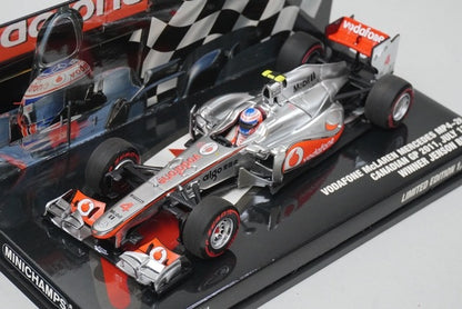 1:43 MINICHAMPS 533114314 Vodafone McLaren Mercedes MP4-26 Canada 2011 #4 model car