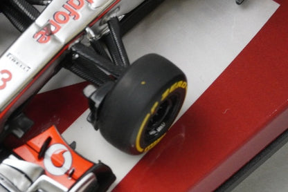 1:43 MINICHAMPS 533124373 McLaren Mercedes Show Car British GP 2012 #3 model car