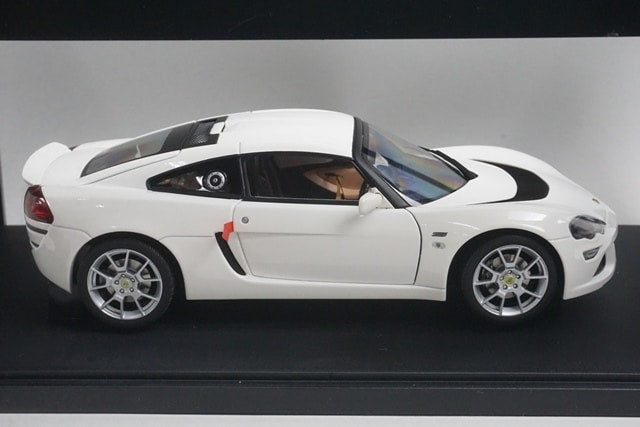 1:18 AUTOart 75368 Lotus Europa S White model car