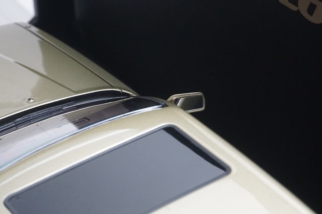 1:18 ignition model IG3699 Nissan Leopard 3.0 Ultima Gold/Silver model car