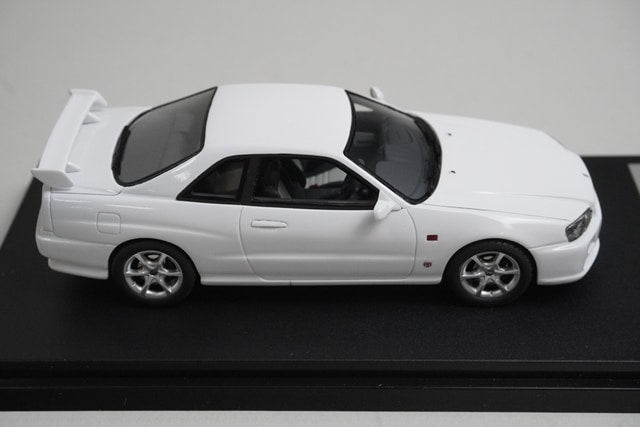 1:43 Hi-Story HS156WH Nissan Skyline 25GT Turbo 1998 White model car