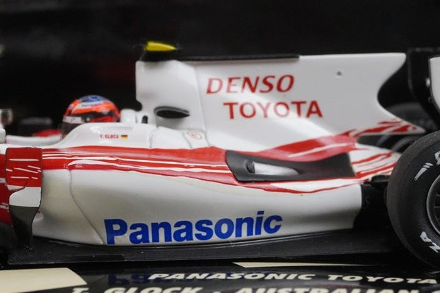 1:43 MINICHAMPS 400090010 Panasonic Toyota Racing Australian GP 2009 #10 model car
