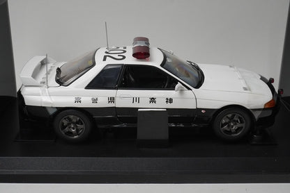 1:18 KYOSHO 08366A Nissan Skyline GT-R Police #502 model car