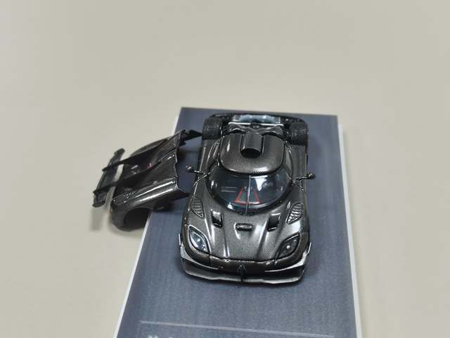 [ Pre-order ] MJ Model 1:64 Koenigsegg Agera One:1 Full Carbon Black