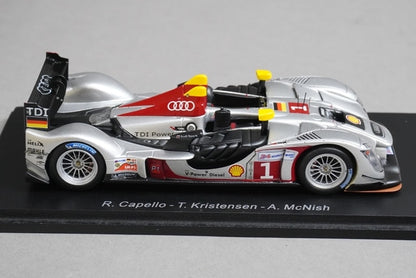 1:43 SPARK S0687 Audi R15 TDI Sports Team Joest Le Mans 3rd 2009 #1 model car