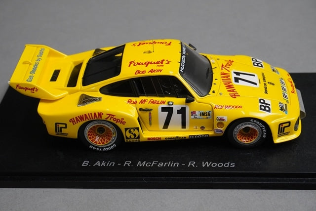 1:43 SPARK S2016 Porsche 935 Le Mans 1979 #71 model car