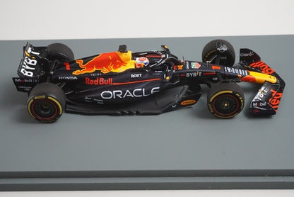 1:43 SPARK S8919 Oracle Red Bull Racing RB19 Qatar GP 2023 #1 M. Verstappen model car