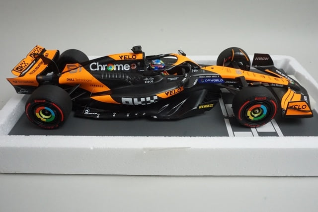 1:18 MINICHAMPS 537241981 McLaren F1 Team MCL38 Emilia Romagna GP 2024 #81 O. Piastri model car