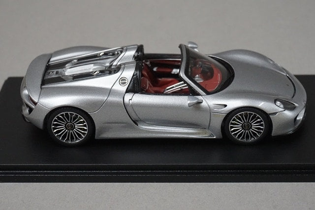 1:43 SPARK S4244 Porsche 918 Spyder 2014 model car