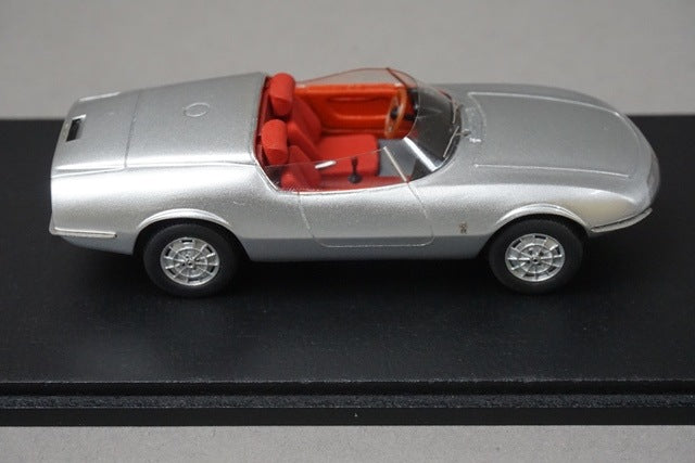 1:43 SPARK S1302 Abarth 1000 GT Spider Pininfarina 1964 model car