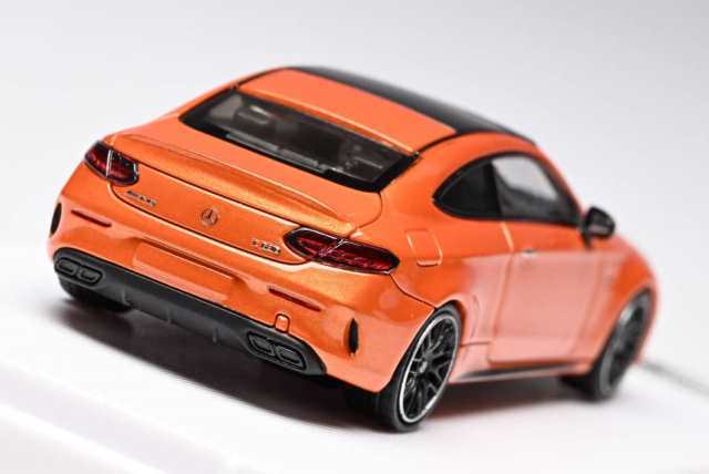 Howie Model HM 1:64 Mercedes-AMG C63 S AMG Coupe W205 Sunset Orange model car
