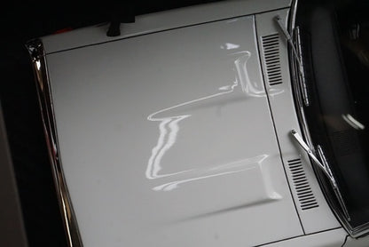 1:18 ignition model IG3453 Nissan Skyline 2000 GT-R (KPGC110) White