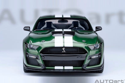 [ Pre-order ] 73097 AUTOart 1:18 Ford Mustang Shelby GT500 (Green with White Stripes)