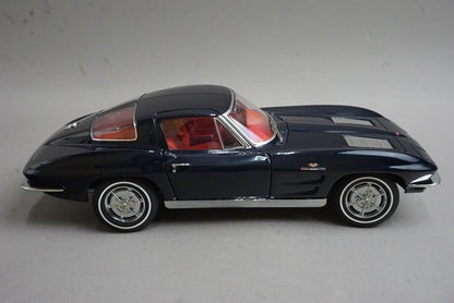 1:18 AUTOart 71181 Chevrolet Corvette Coupe 1963 Daytona Blue