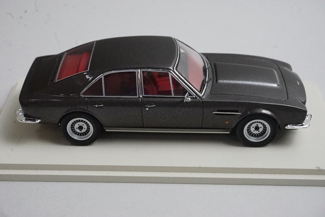 1:43 SPARK S2408 Aston Martin Lagonda 1974 model car