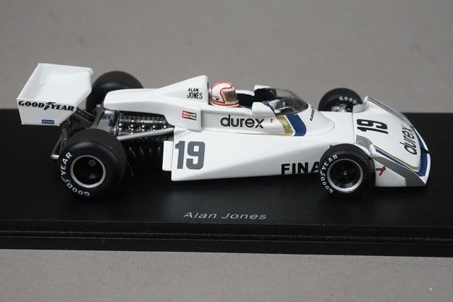 1:43 SPARK S4006 Surtees TS19 British GP 5th 1976 #19 A. Jones model car