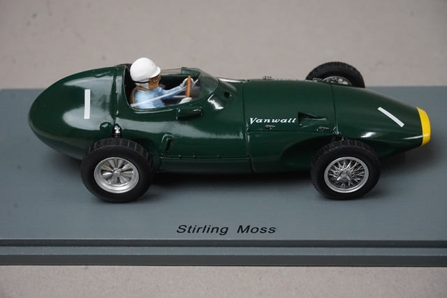 1:43 SPARK S4870 Vanwall VW5 Dutch Grand Prix Winner 1958 #1 S. Moss model car