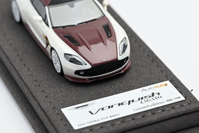 [ Pre-order ] Autotune Model 1:64 Aston Martin Vanquish Zagato Shooting Brake, Pearl White/Red Carbon Fiber