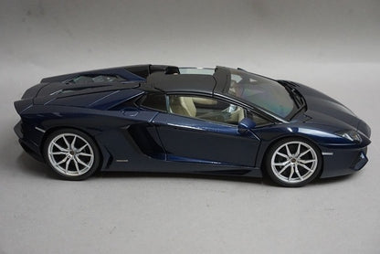 1:18 AUTOart 74698 Lamborghini Aventador LP700-4 Roadster Metallic Dark Blue model car