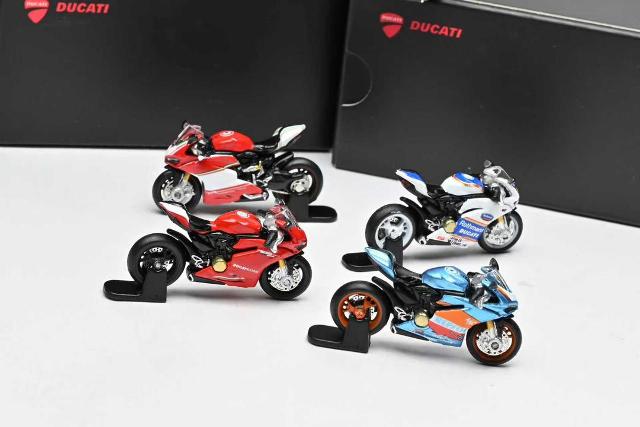 [ Pre-order ] MINI BIKE 1:64 Ducati 1299s Bike Rothmans