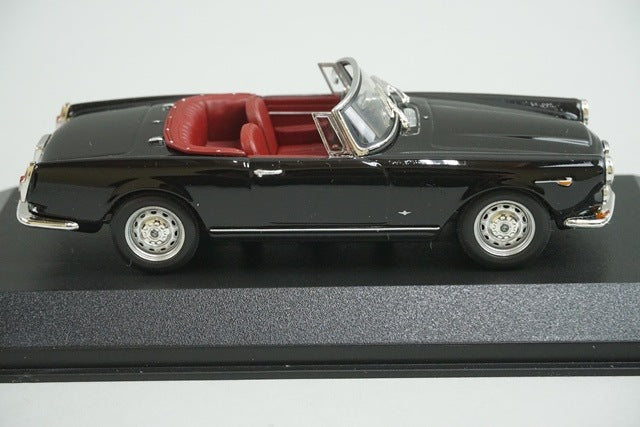 1:43 MINICHAMPS 400120630 Alfa Romeo 2600 Spider 1964 Black model car