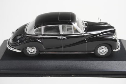 1:43 MINICHAMPS 430022401 BMW 502 V8 Limousine Black