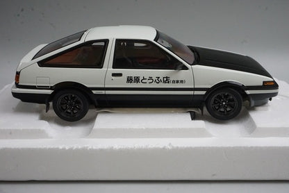 1:18 AUTOart 78786 Toyota Sprinter Trueno (AE86) Initial D Project D Final Version